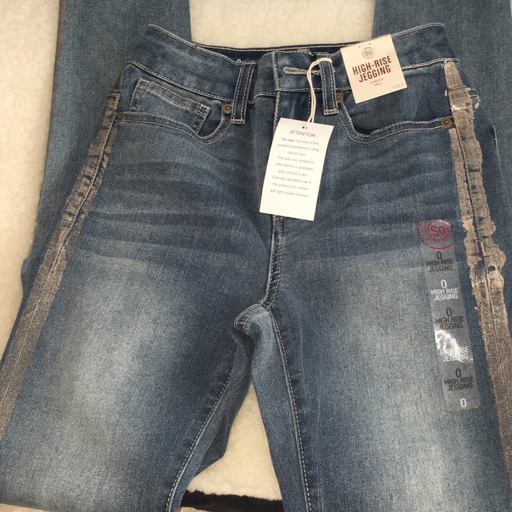 NWT High Rise Jeans - Picture 7 of 8